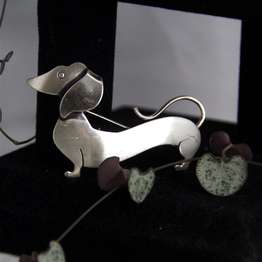 Orb Sterling Silver Dachshund Brooch Vintage Modernist Wiener Dog Pin